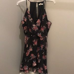 Black floral ruffle dress - Medium